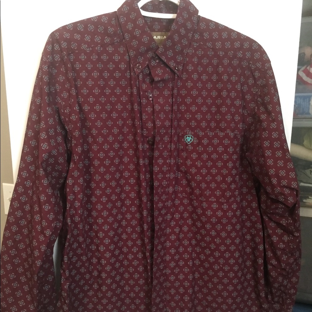 Men’s Ariat shirt